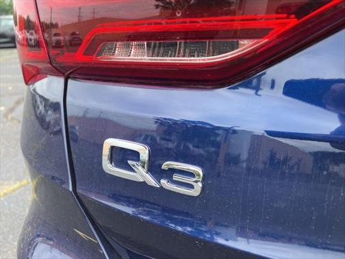 2025 Audi Q3 Premium