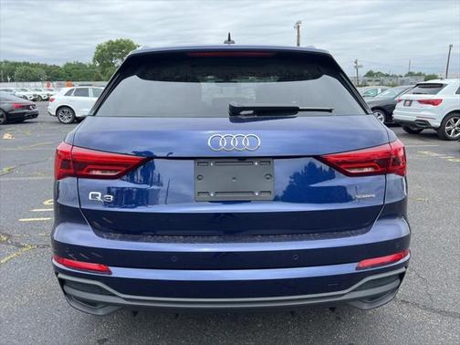 2025 Audi Q3 Premium