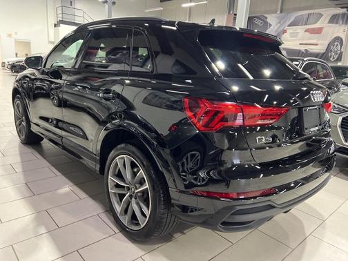 2025 Audi Q3 Premium 45 TFSI S line quattro Tiptronic