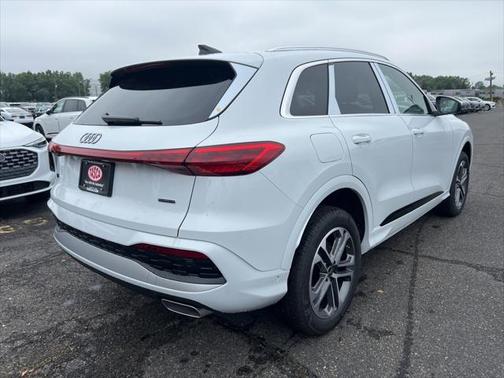 2025 Audi Q5 2.0T Premium