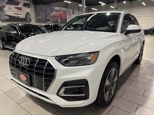 2024 Audi Q5 40 Premium Plus