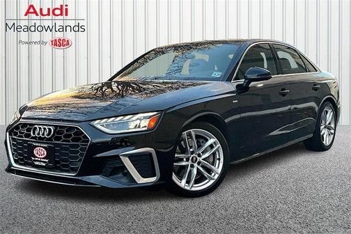 2023 Audi A4 45 S line Premium