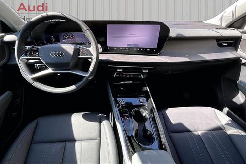 Daytona Gray Pearl Effect 2026 Audi Q3 S line