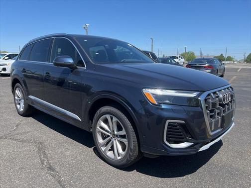 2025 Audi Q7 45 Premium