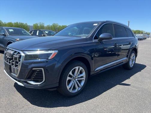 2025 Audi Q7 45 Premium