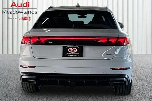 Glacier White Metallic 2026 Audi Q8 55 Prestige