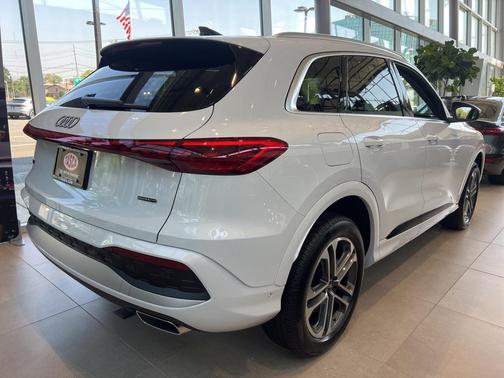 2025 Audi Q5 2.0T Premium