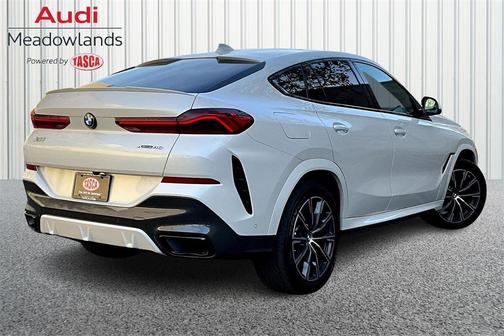 2022 BMW X6 xDrive40i