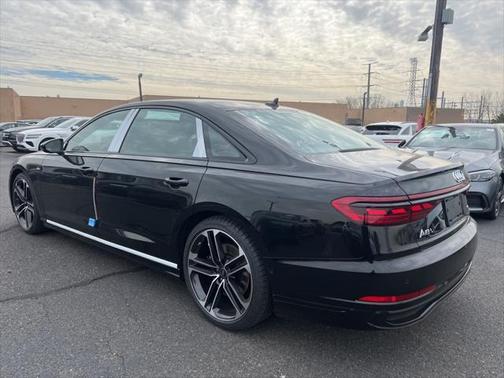 2025 Audi A8 L 55