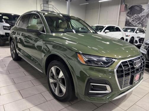 2023 Audi Q5 40 Premium Plus