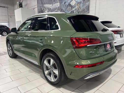 2023 Audi Q5 40 Premium Plus