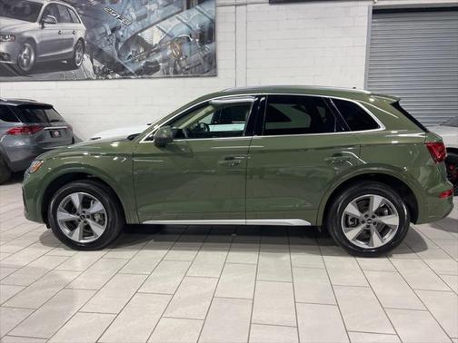 2023 Audi Q5 40 Premium Plus