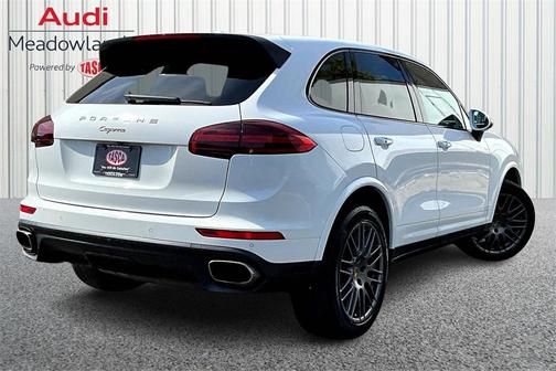 2018 Porsche Cayenne Platinum Edition