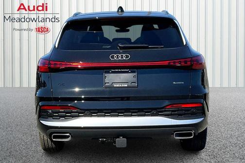 Mythos Black Metallic 2025 Audi Q5 2.0T Premium Plus