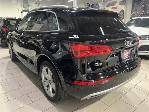 2019 Audi Q5 2.0T Premium Plus