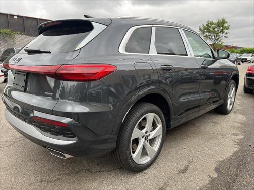 2025 Audi Q5 2.0T Premium