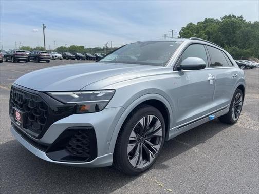 2025 Audi Q8 55 Premium Plus