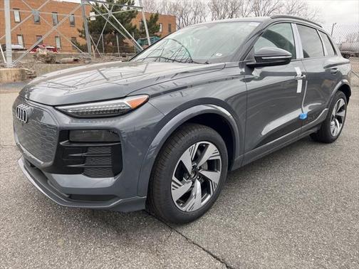 2025 Audi Q6 e-tron Premium