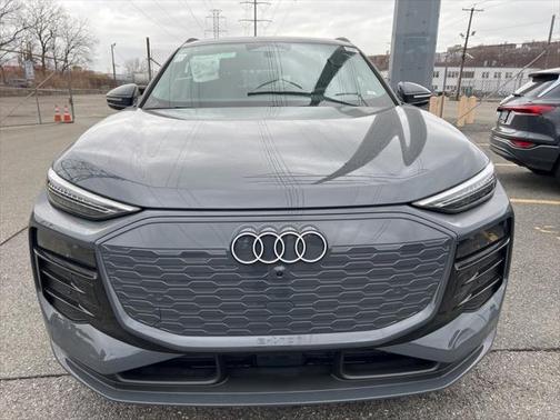 2025 Audi Q6 e-tron Premium