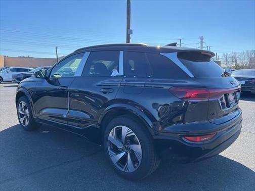 2025 Audi Q6 e-tron Premium