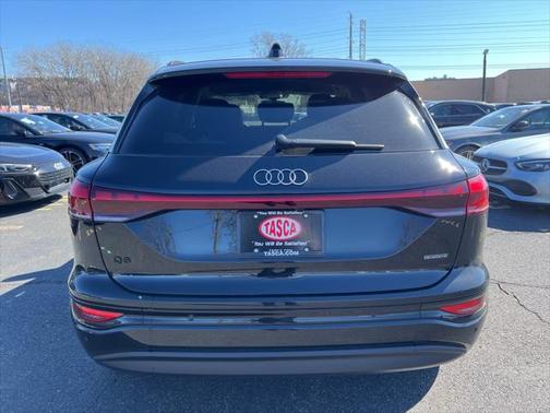 2025 Audi Q6 e-tron Premium