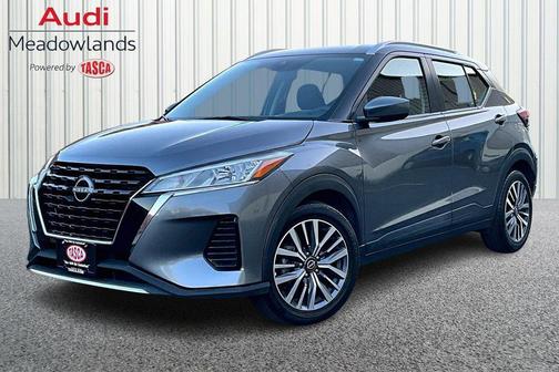 Gun Metallic 2022 Nissan Kicks SV