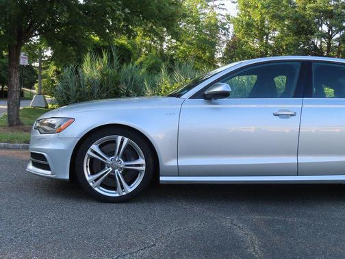 2015 Audi S6 4dr Sedan