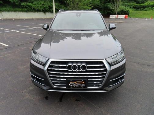 2019 Audi Q7 45 Premium Plus