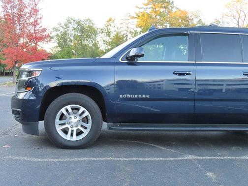 2019 Chevrolet Suburban LT