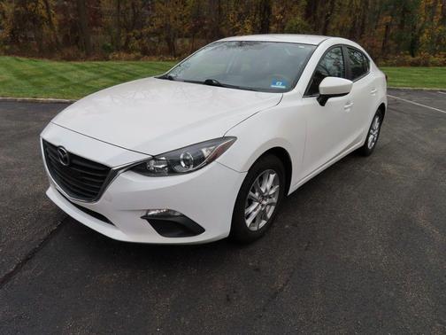 2016 Mazda Mazda3 i Sport