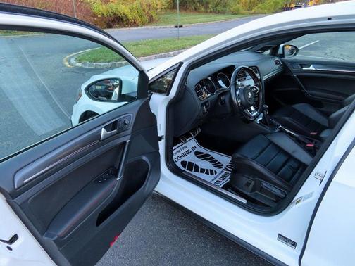 2019 Volkswagen Golf GTI 2.0T S 4-Door