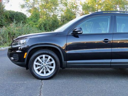 2018 Volkswagen Tiguan Limited 2.0T 4MOTION