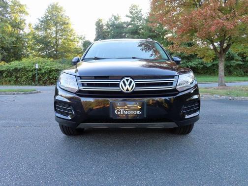 2018 Volkswagen Tiguan Limited 2.0T 4MOTION