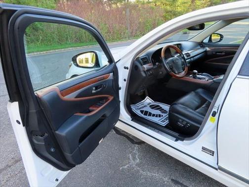 2014 Lexus LS 460 L