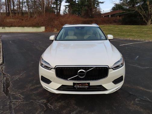 2019 Volvo XC60 T6 Momentum