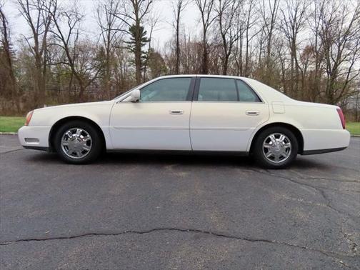 2005 Cadillac DeVille Base