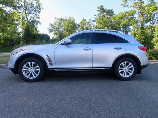 2014 INFINITI QX70 Base