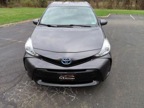 2016 Toyota Prius v Two