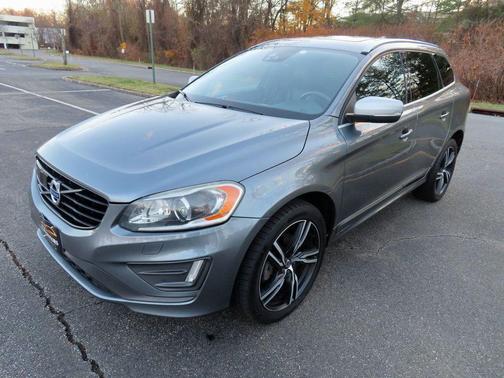 2017 Volvo XC60 T6 R-Design