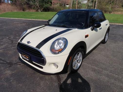 2016 MINI Hardtop Cooper