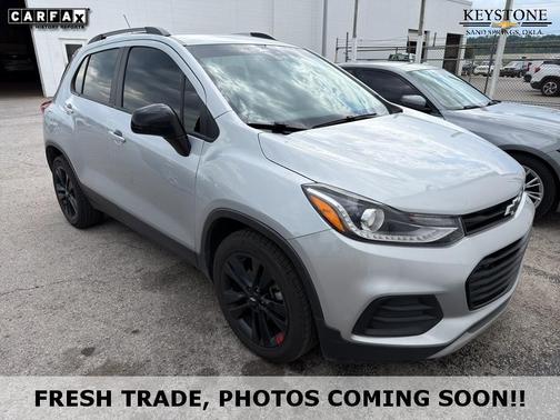 Silver Ice Metallic 2020 Chevrolet Trax LT