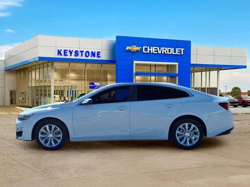 Summit White 2024 Chevrolet Malibu LT