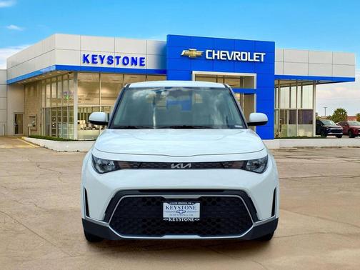 Snow White Pearl 2025 Kia Soul LX