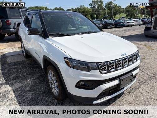Bright White Clearcoat 2025 Jeep Compass Limited