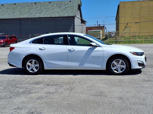 2022 Chevrolet Malibu 1LS