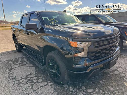 2025 Chevrolet Silverado 1500 Custom