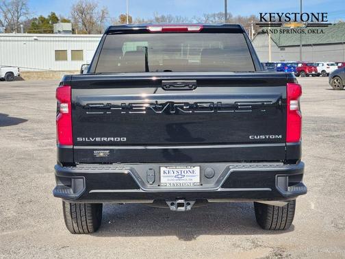 2025 Chevrolet Silverado 1500 Custom