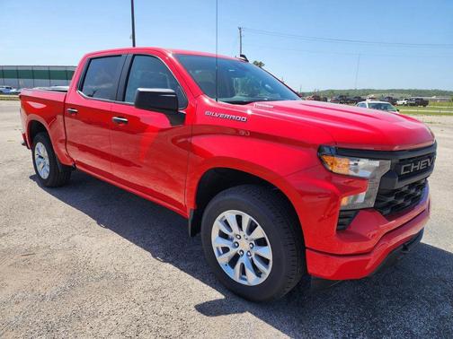 2025 Chevrolet Silverado 1500 Custom