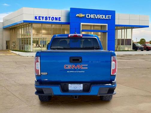 Dynamic Blue Metallic 2021 GMC Canyon Elevation
