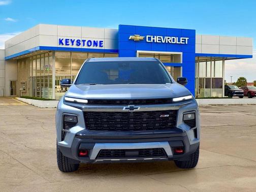 Sterling Gray Metallic 2026 Chevrolet Traverse AWD Z71